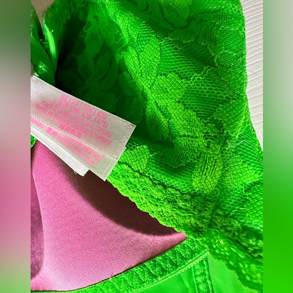 PINK Lace Braπ - Picture 5 of 7